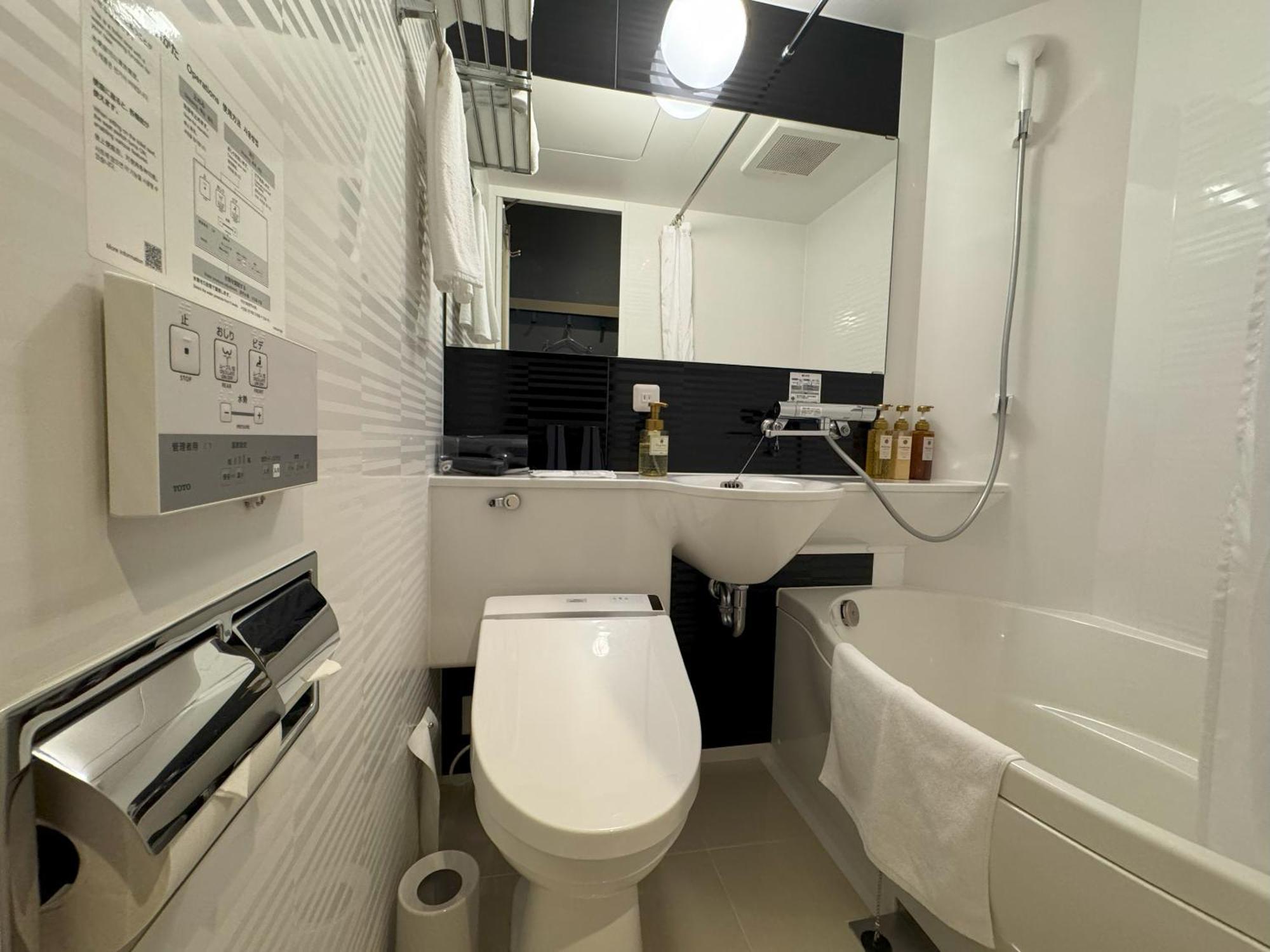 Travelodge Kyoto Shijo Omiya Bagian luar foto